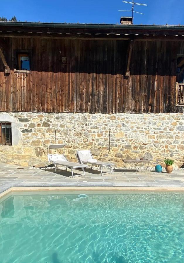 La Ferme Des Cousines Daire Saint-Sigismond  Dış mekan fotoğraf